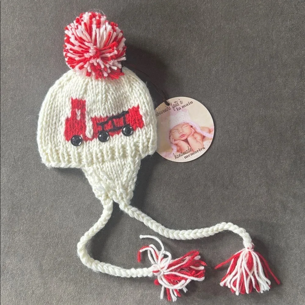 Daisy Baby Infant Boys Red White Firetruck Hat Beanie Pompom 0-6 months NEW